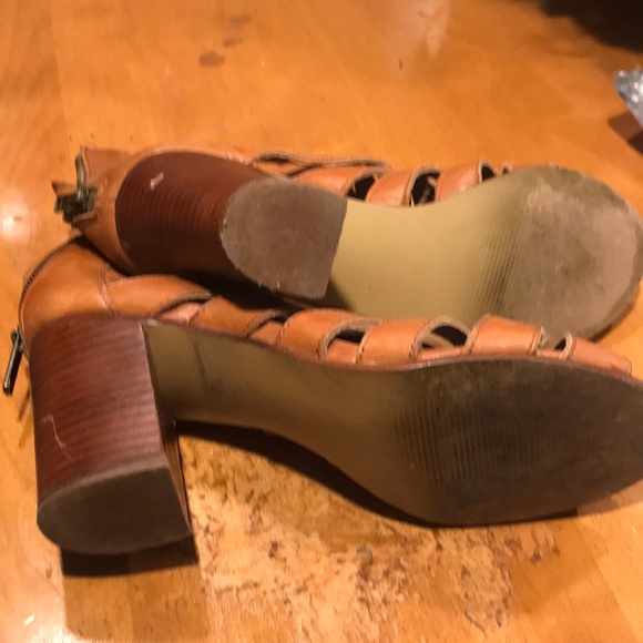 Steve Madden Sandals tan - Picture 2 of 2